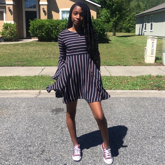 Meet your Posher, Dyshia - Picture 1 of 1